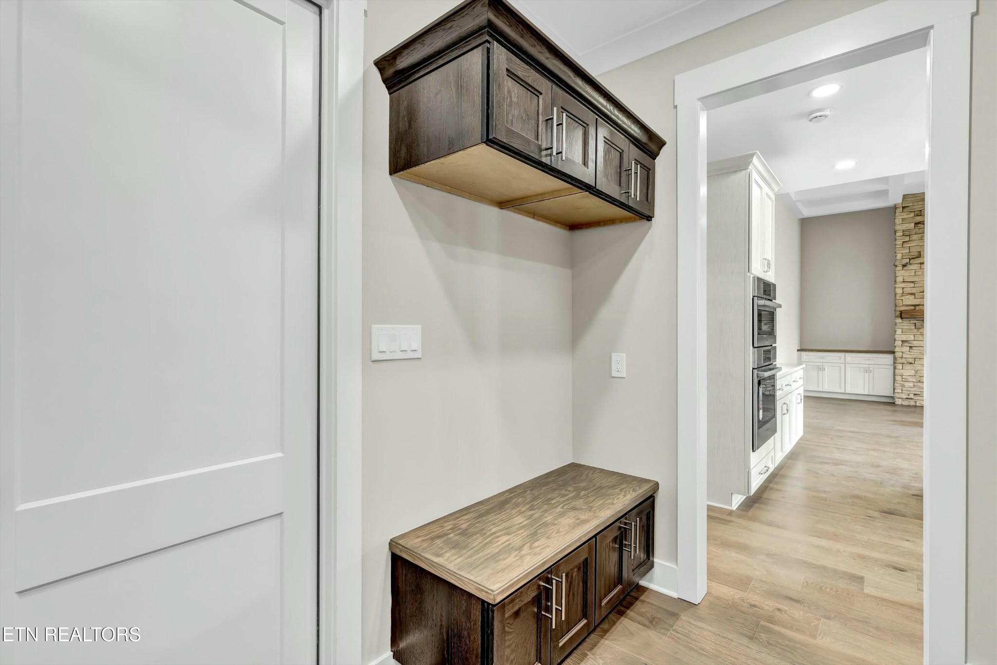 819 Anchor Vista Road Knoxville, TN 37934 - Photo 14 of 31 a view of an entryway with wooden floor
