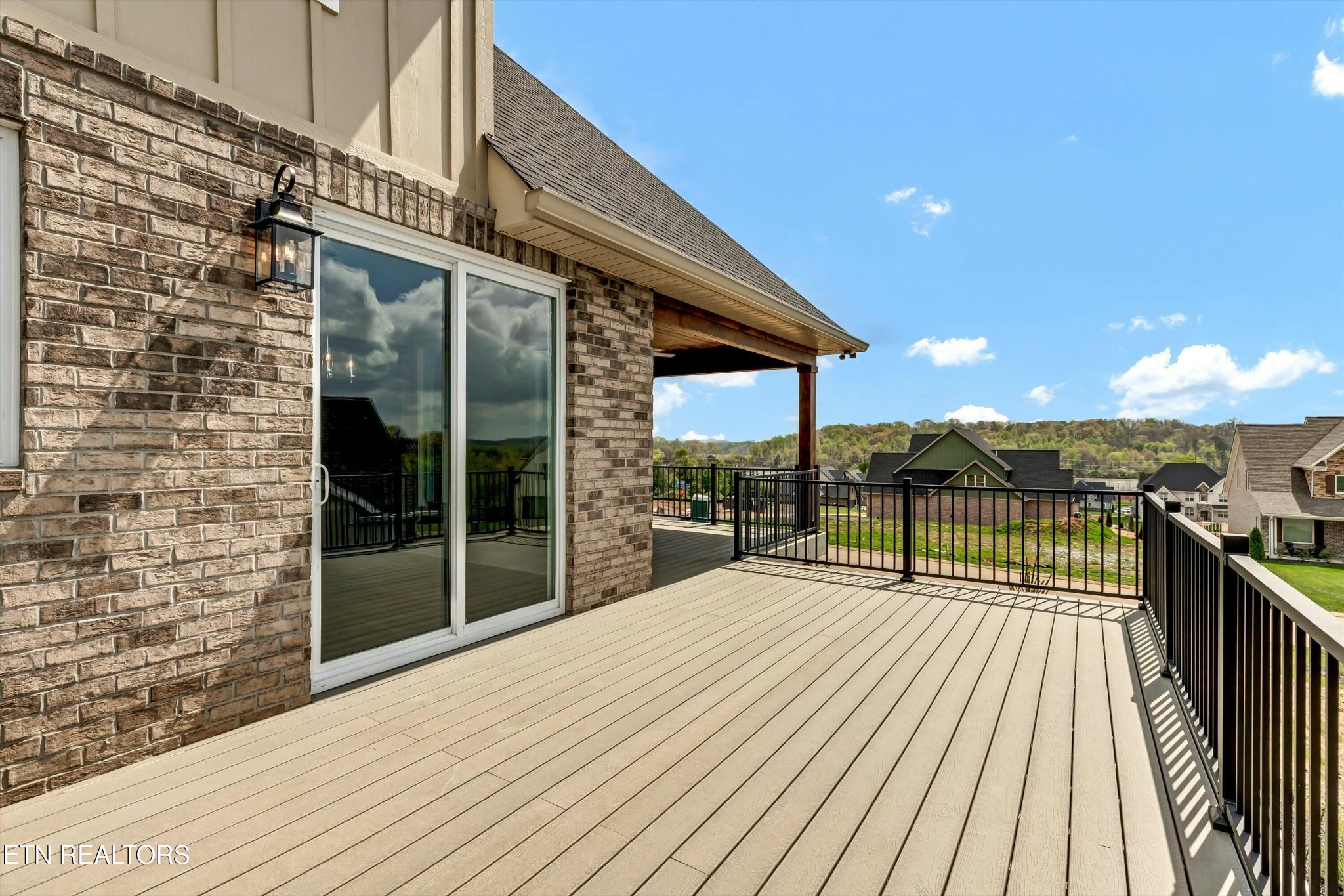 819 Anchor Vista Road Knoxville, TN 37934 - Photo 27 of 31 a view of a balcony with wooden floor