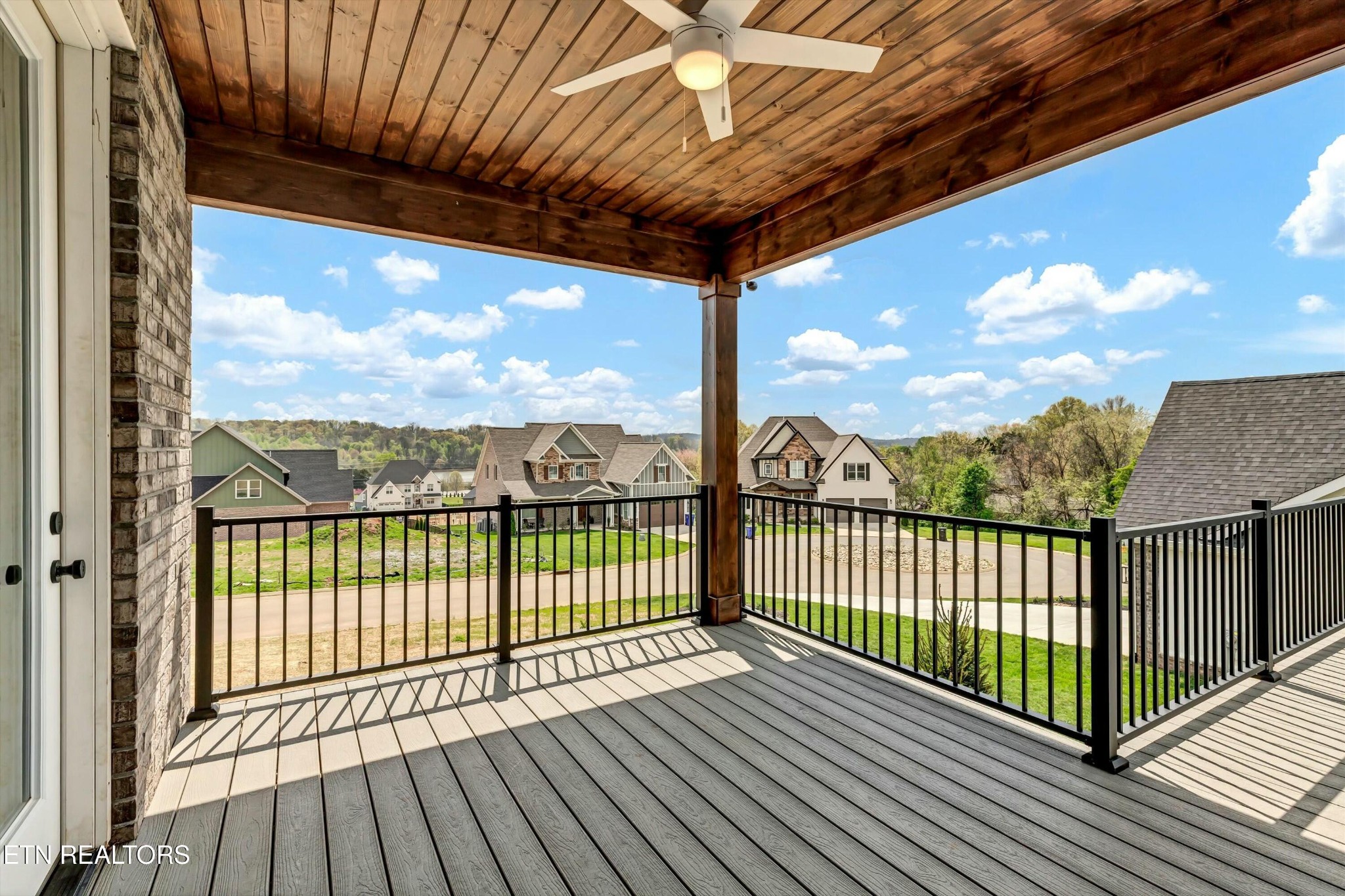 819 Anchor Vista Road Knoxville, TN 37934 - Photo 28 of 31 a view of a balcony with wooden floor
