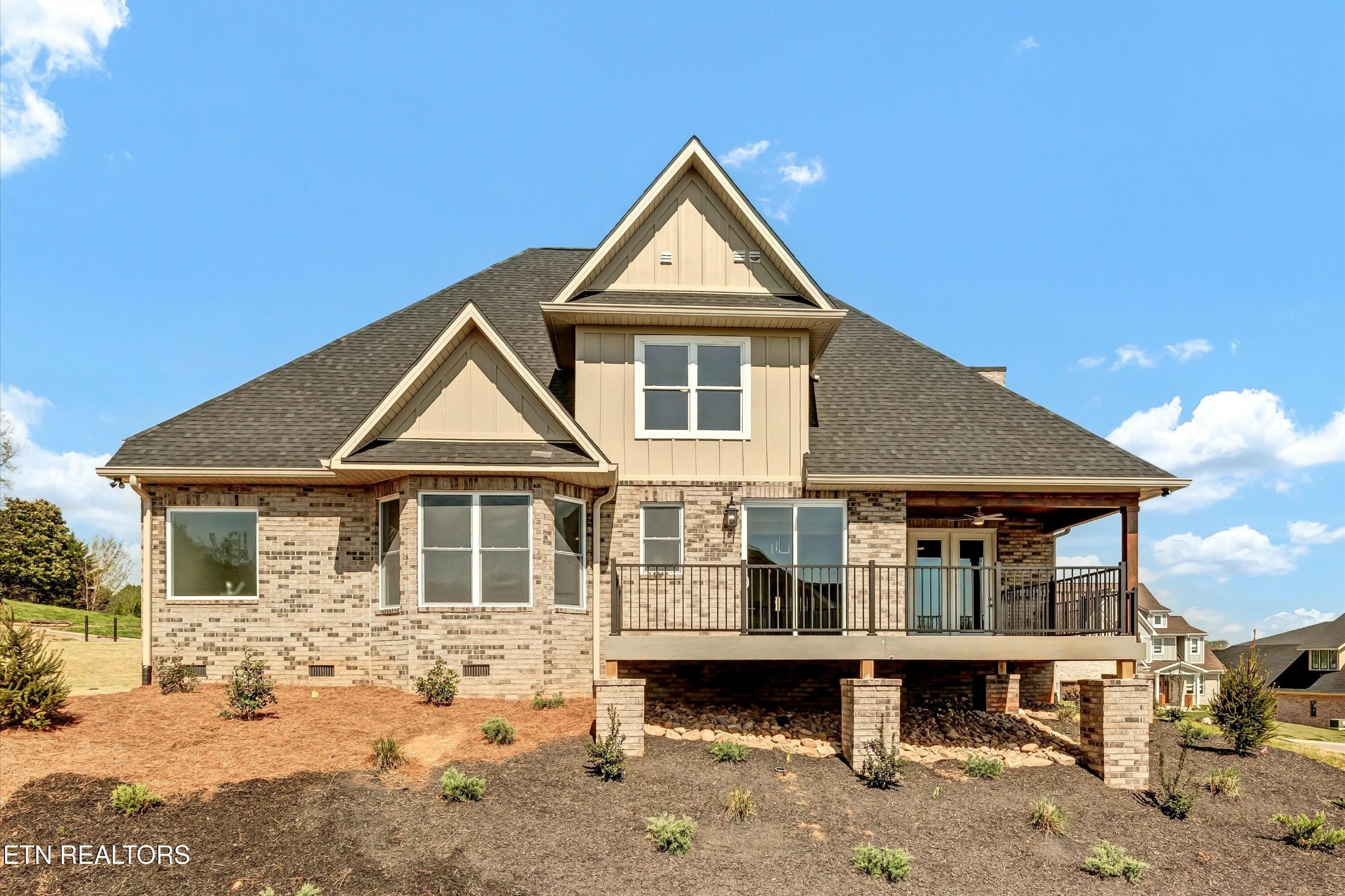 819 Anchor Vista Road Knoxville, TN 37934 - Photo 30 of 31 a front view of a house with a yard