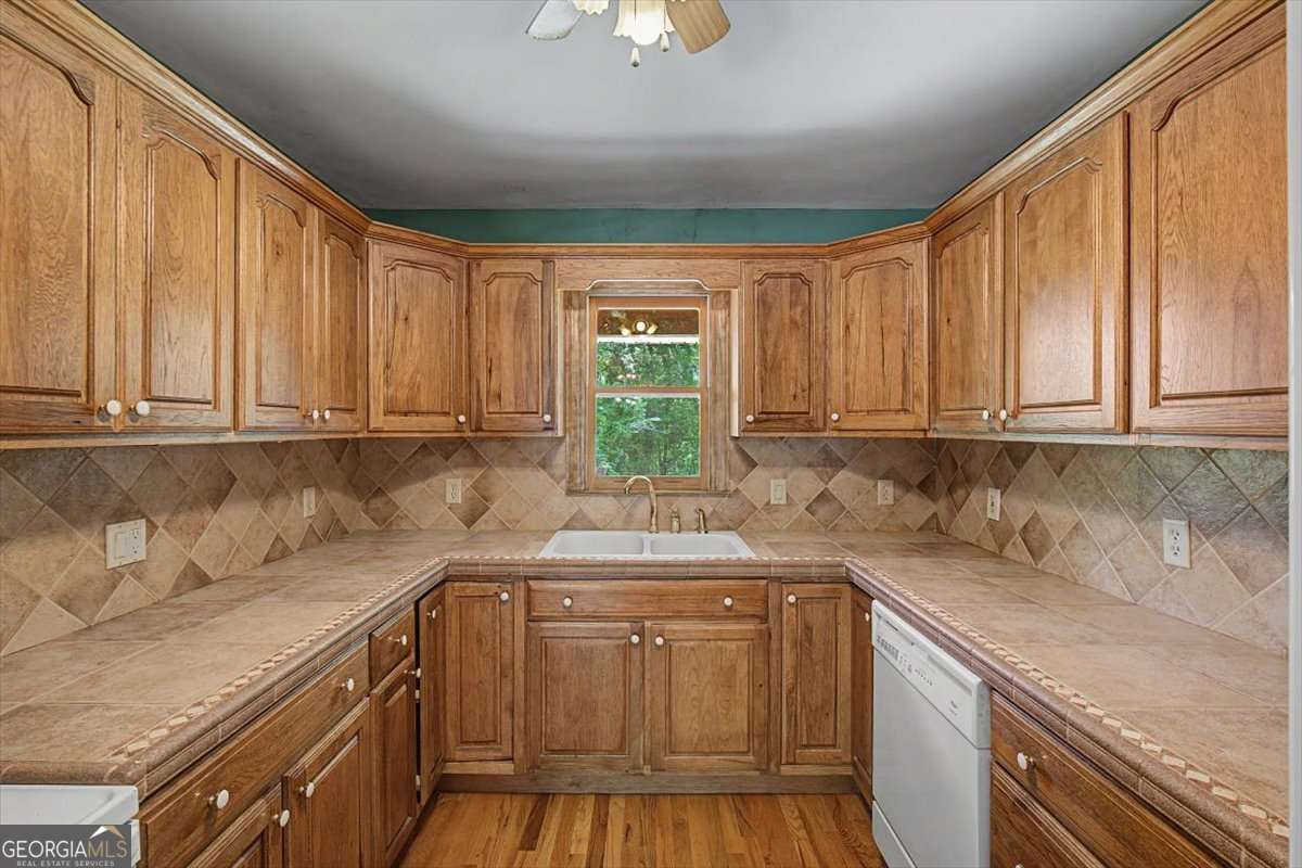 269 B West Hermitage Road Northeast Rome, GA 30161 - Photo 5 of 37