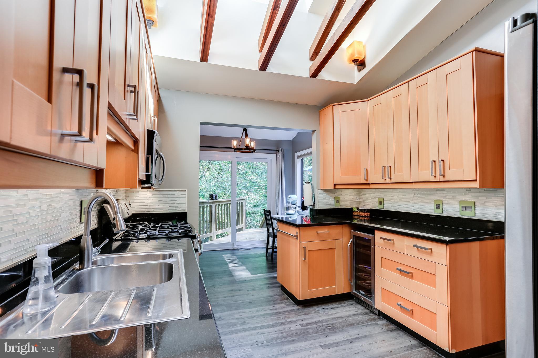 9514 Good Lion Road Columbia, MD 21045 - Photo 9 of 30 Gorgeous granite counter tops