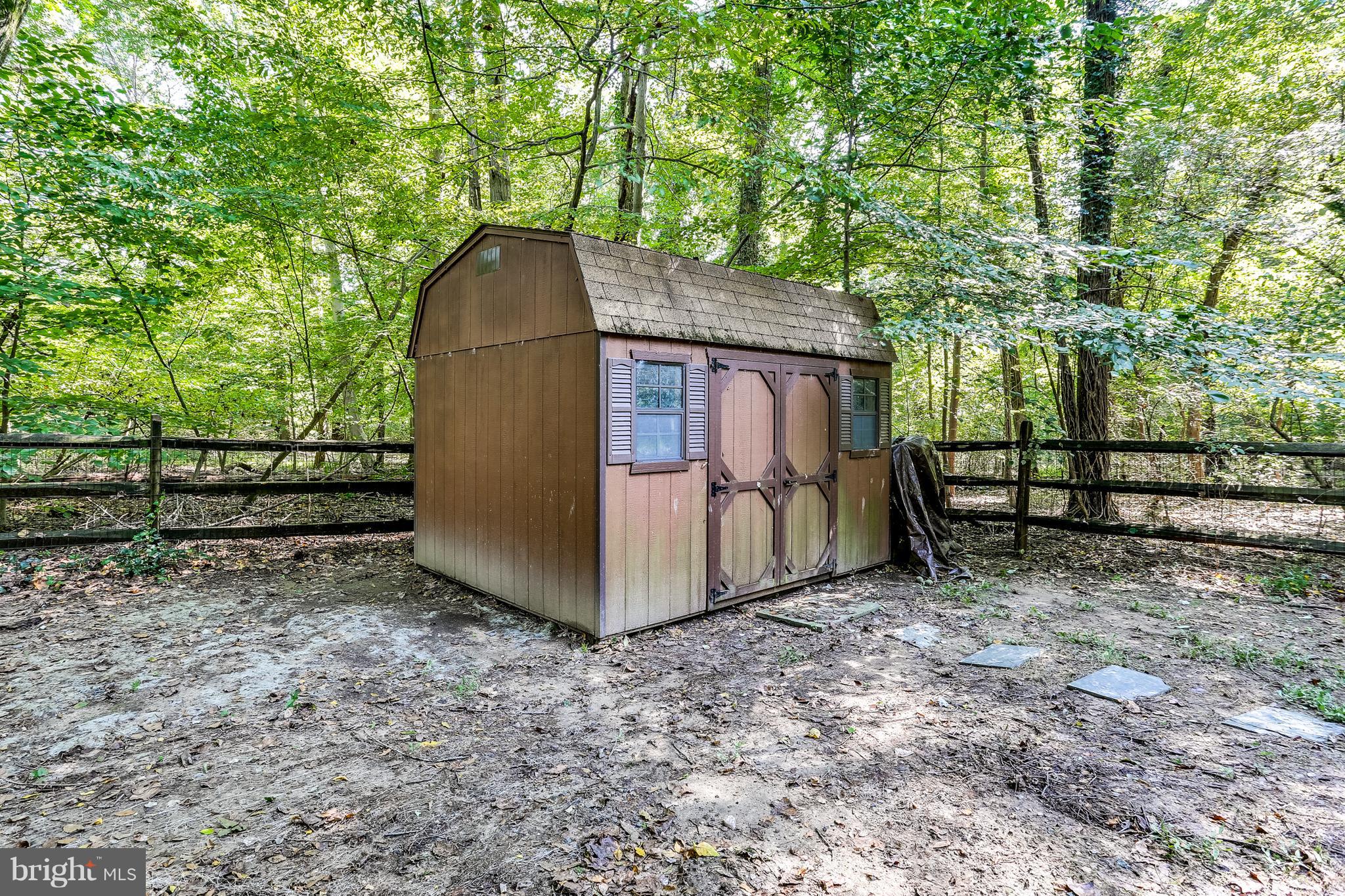 9514 Good Lion Road Columbia, MD 21045 - Photo 27 of 30 Shed in back yard