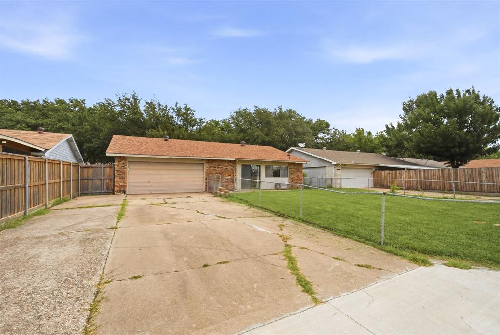 5052 Arbor Glen Road The Colony, TX 75056 - Photo 21 of 22