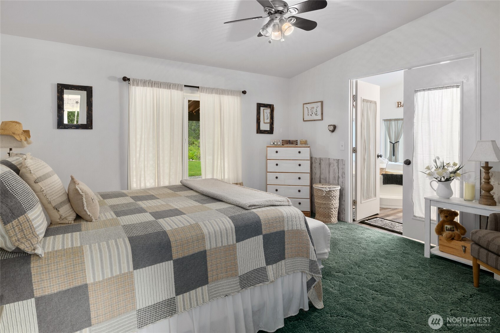 120 Silver Trail Road Easton, WA 98925 - Photo 15 of 32 Gallery Image 15