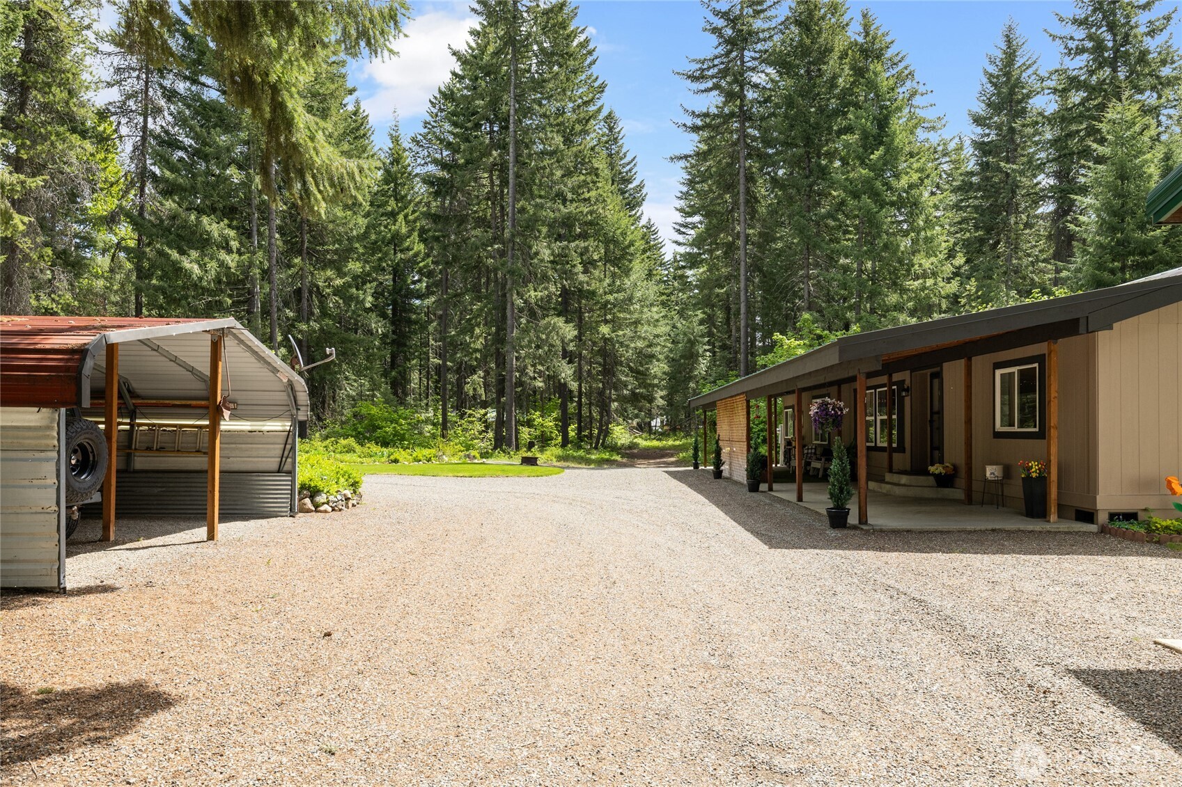 120 Silver Trail Road Easton, WA 98925 - Photo 4 of 32 Gallery Image 4