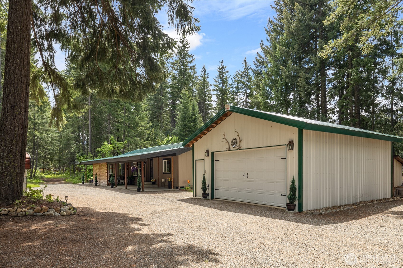 120 Silver Trail Road Easton, WA 98925 - Photo 5 of 32 Gallery Image 5