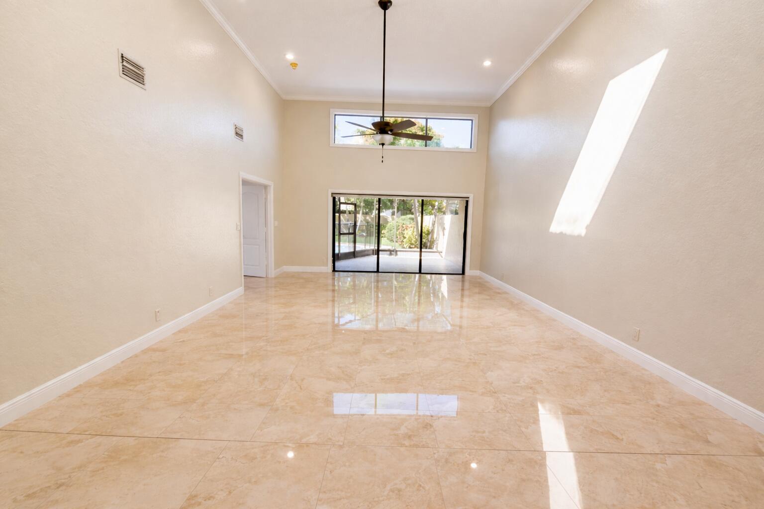 9044 Villa Portofino Circle Boca Raton, FL 33496 - Photo 14 of 41 f9a96da2-1604-488f-87d6-4b677fc7d491