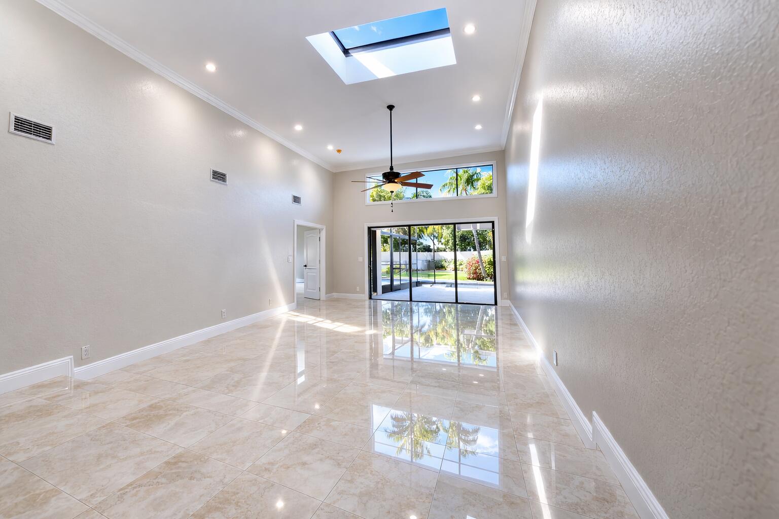 9044 Villa Portofino Circle Boca Raton, FL 33496 - Photo 8 of 41 3640cfa9-d7d7-4ba0-b315-9be8079f6bc8