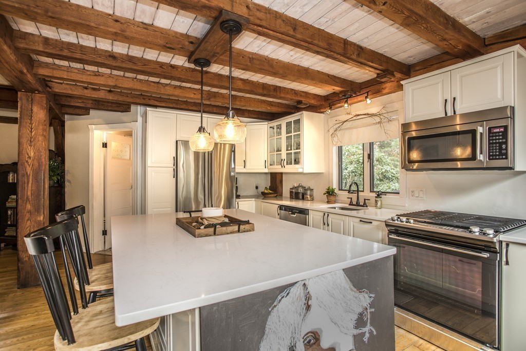 96 Ring Road Plympton, MA 02367 - Photo 3 of 19 Gallery Image 3