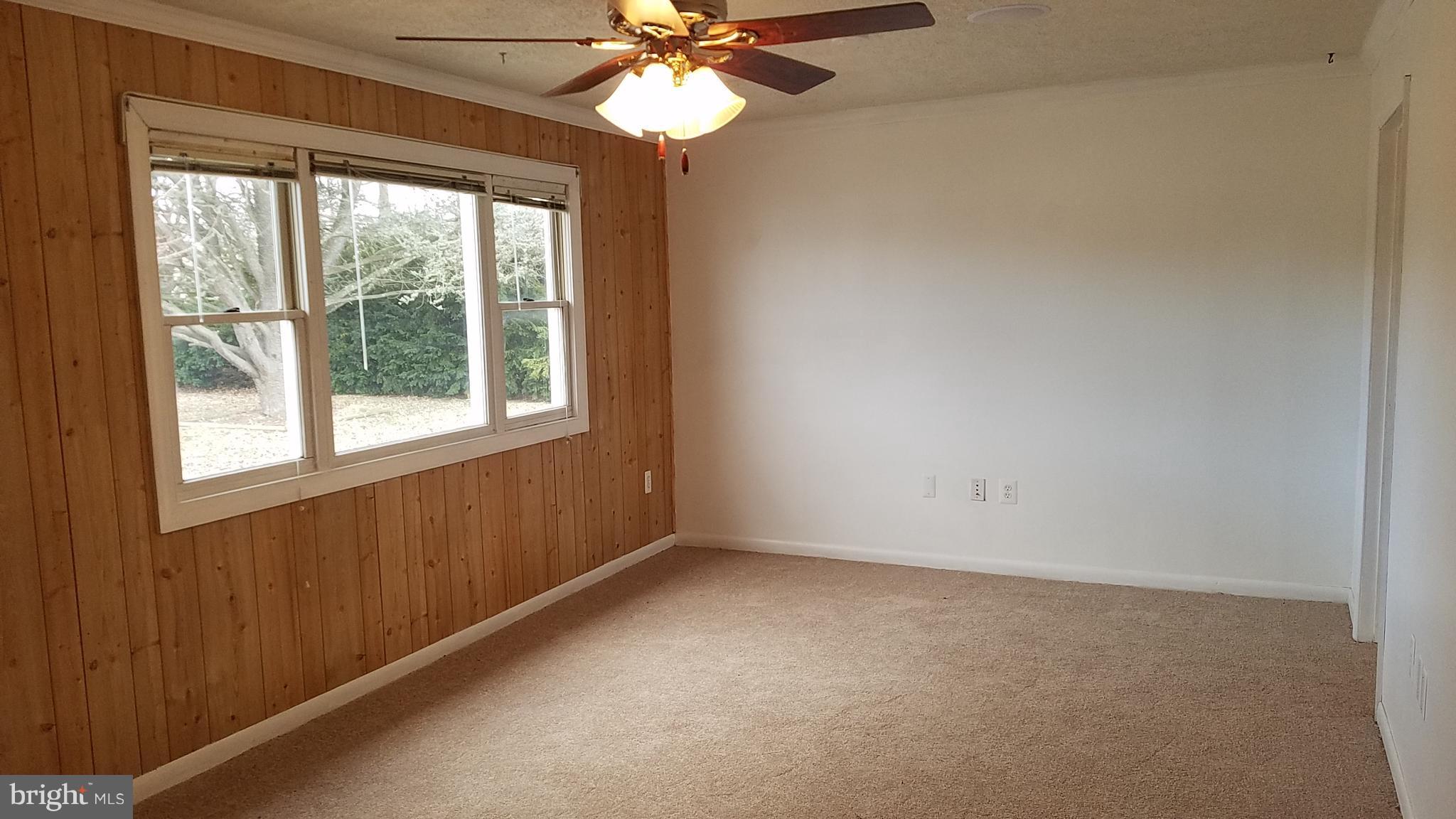 9083 Charles Town Road Ranson, WV 25438 - Photo 6 of 21 Living Room