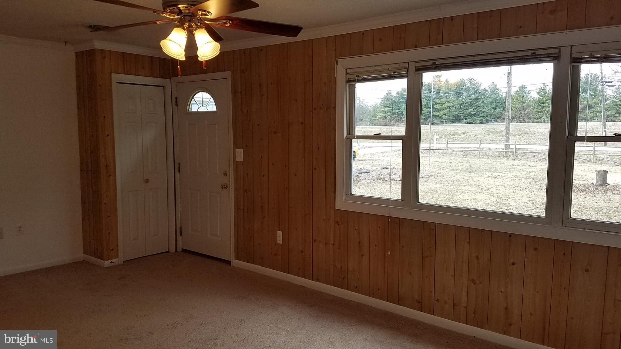 9083 Charles Town Road Ranson, WV 25438 - Photo 7 of 21 Living Room