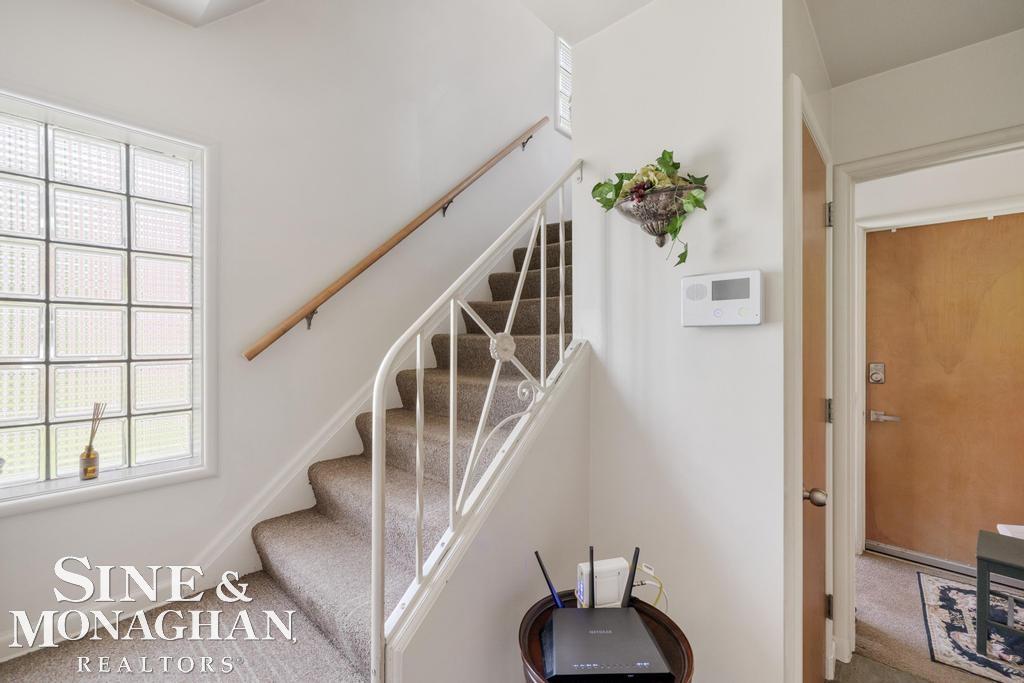 840 Harcourt Road Grosse Pointe, MI 48230 - Photo 2 of 36