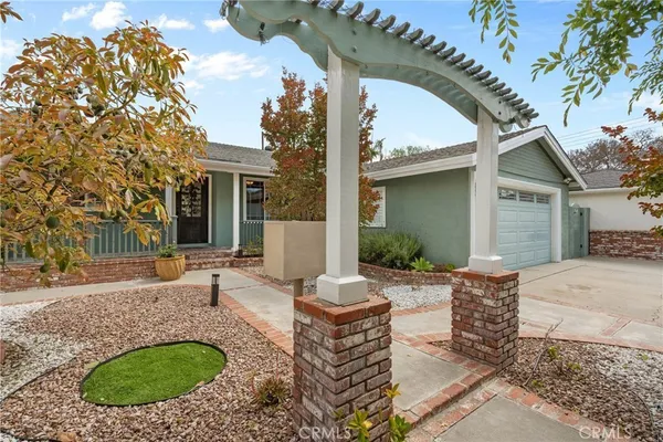 $1,249,900 | 6911 East 10th Street, Long Beach, CA 90815
