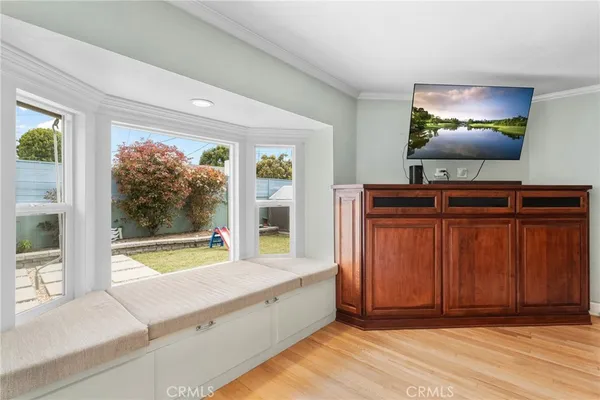 $1,249,900 | 6911 East 10th Street, Long Beach, CA 90815