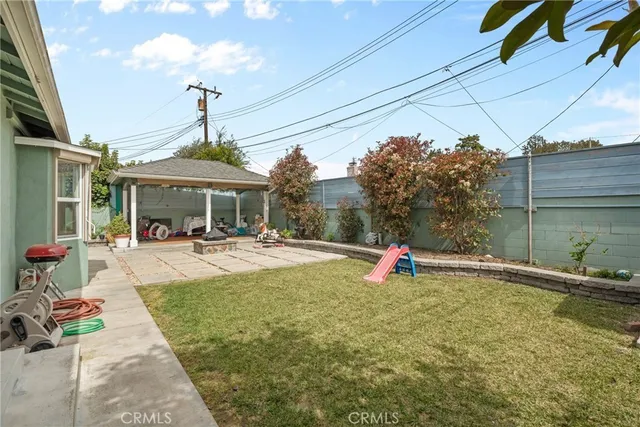 $1,274,900 | 6911 East 10th Street, Long Beach, CA 90815