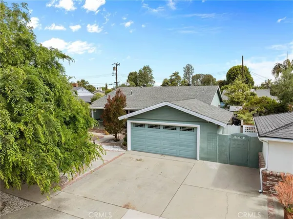 $1,249,900 | 6911 East 10th Street, Long Beach, CA 90815