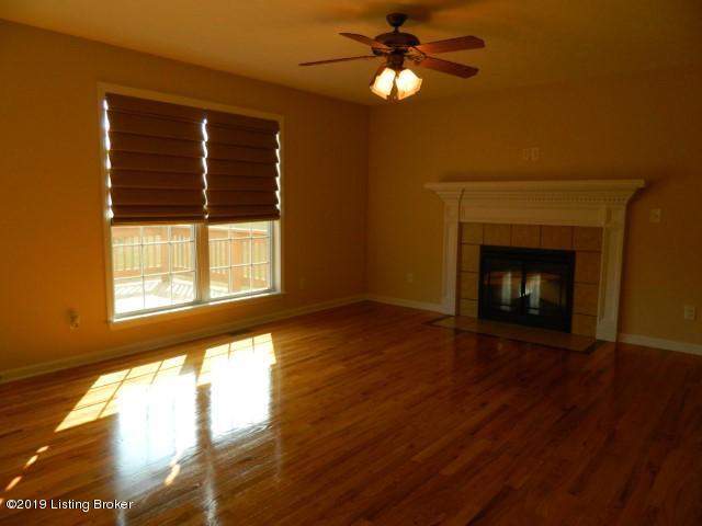 478 Trinity Drive Rineyville, KY 40162 - Photo 10 of 44 Family room
