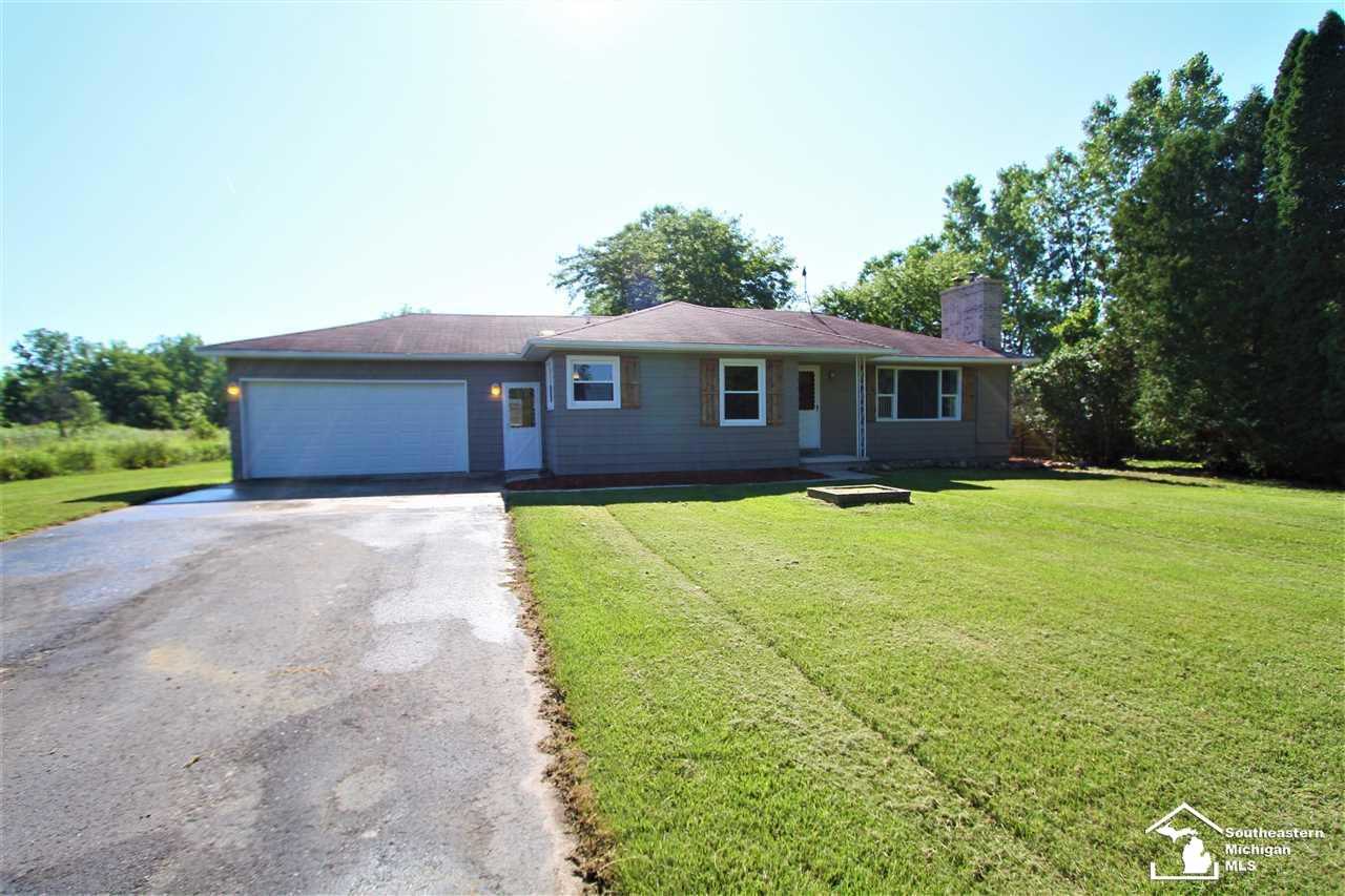 10356 Bitz Road Maybee, MI 48159 - Photo 2 of 35