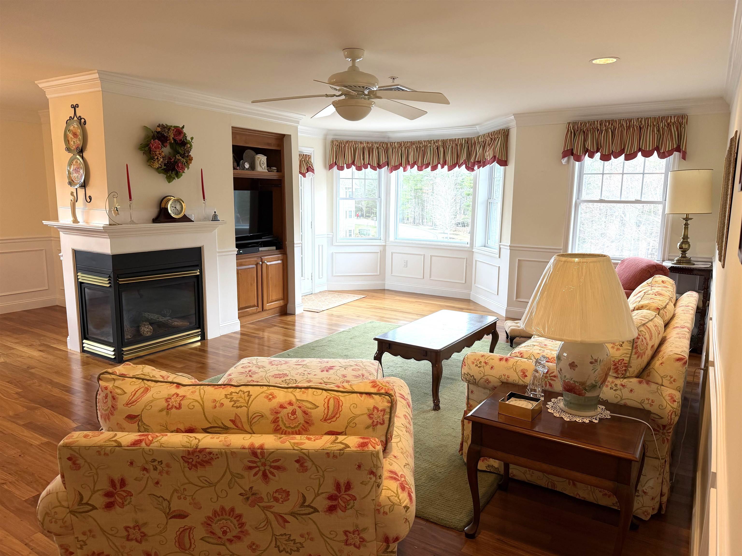 2 Sterling Hill Lane, Unit 232 Exeter, NH 03833 - Photo 4 of 35