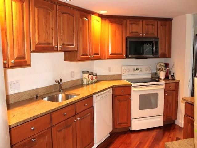 2 Sterling Hill Lane, Unit 232 Exeter, NH 03833 - Photo 10 of 35