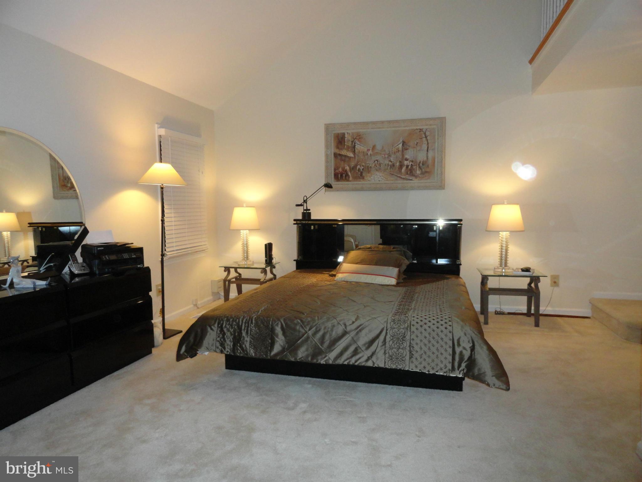 8015 Rising Ridge Road Bethesda, MD 20817 - Photo 15 of 30 Bedroom (Master)