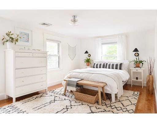 20 Bruce Road Waltham, MA 02453 - Photo 8 of 16 Gallery Image 8