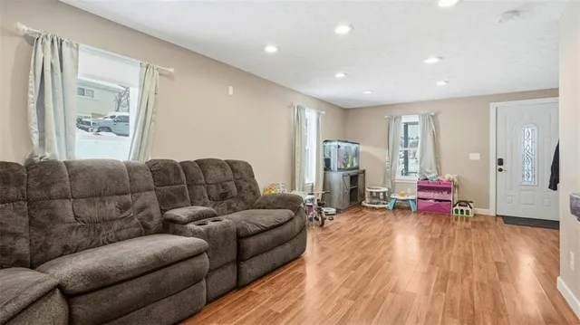 $199,900 | 100 Stella Street, Burgettstown, PA 15021