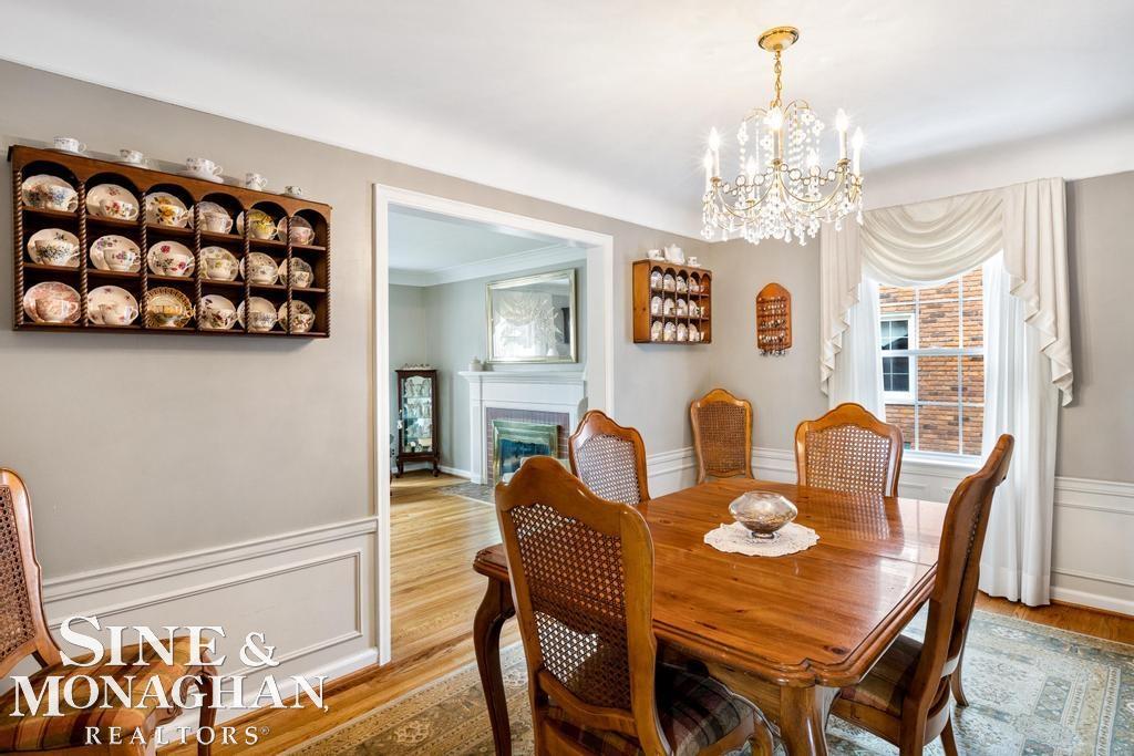 1694 Newcastle Road Grosse Pointe Woods, MI 48236 - Photo 8 of 41