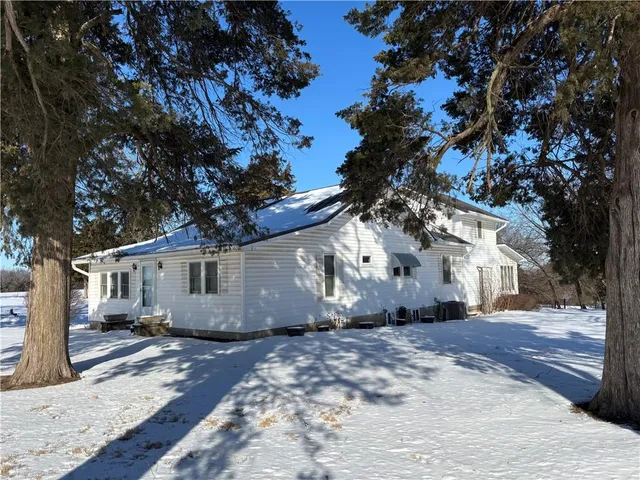 $575,000 | 2569 Valley Road, Fulton, KS 66738