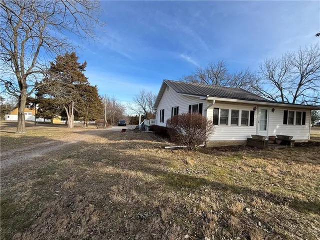 $575,000 | 2569 Valley Road, Fulton, KS 66738