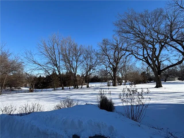 $575,000 | 2569 Valley Road, Fulton, KS 66738