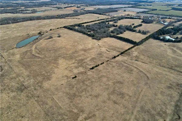 $575,000 | 2569 Valley Road, Fulton, KS 66738