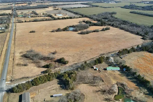 $575,000 | 2569 Valley Road, Fulton, KS 66738