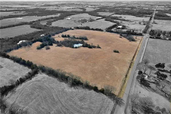 $575,000 | 2569 Valley Road, Fulton, KS 66738