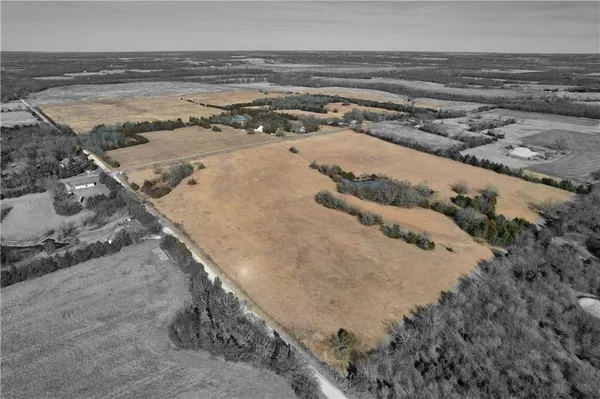 $575,000 | 2569 Valley Road, Fulton, KS 66738