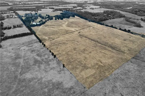 $575,000 | 2569 Valley Road, Fulton, KS 66738