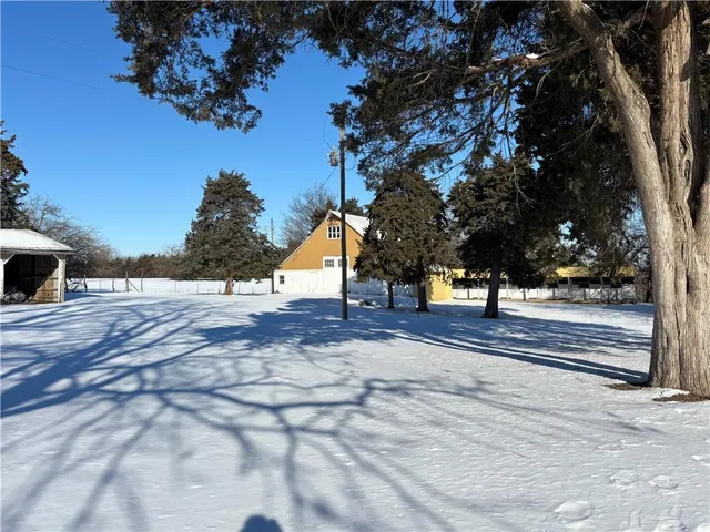 $575,000 | 2569 Valley Road, Fulton, KS 66738