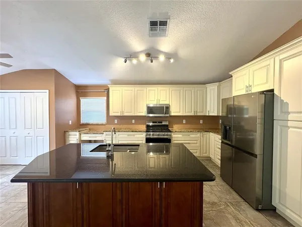 $2,700 | 30630 Nickerson Loop, Wesley Chapel, FL 33543