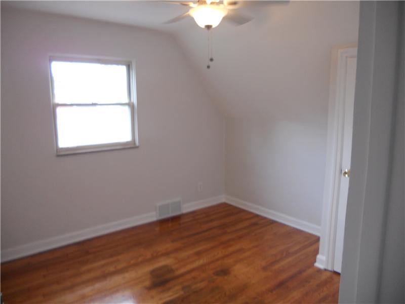 29 Kennedy Lane McKees Rocks, PA 15136 - Photo 18 of 24 Bedroom.