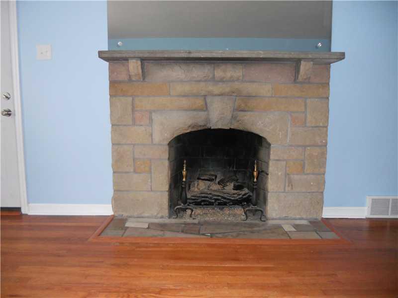 29 Kennedy Lane McKees Rocks, PA 15136 - Photo 8 of 24 Living Room. Working gas fireplace!