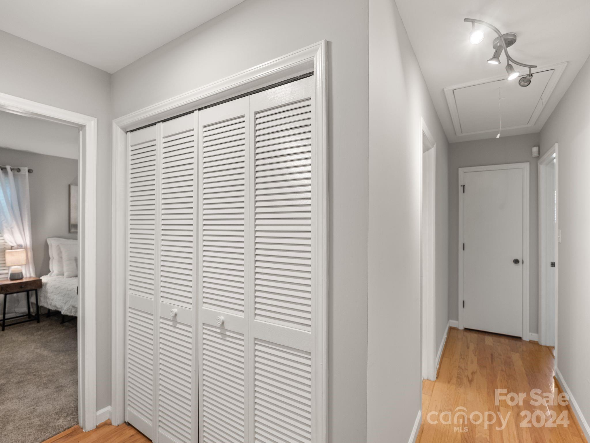 9702 Watergate Road Charlotte, NC 28270 - Photo 31 of 38 Gallery Image 31