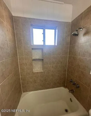 $1,550 | 1720 1st Street South, Unit 4, Jacksonville Beach, FL 32250