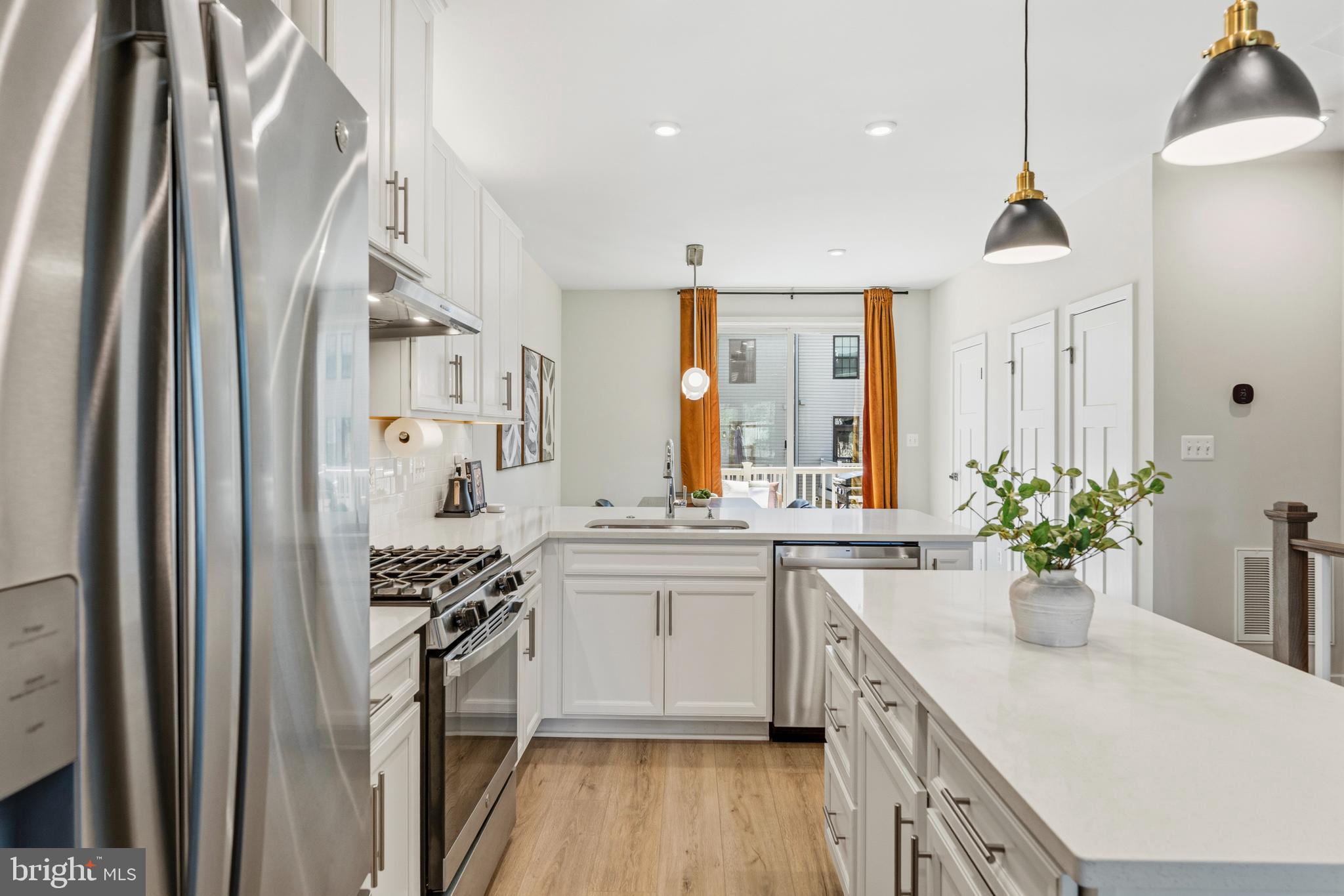 14016 Airfoil Road Herndon, VA 20171 - Photo 19 of 45