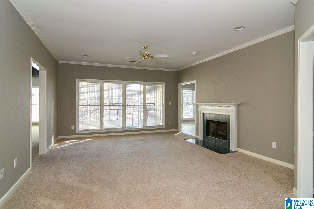 453 Eaton Road Hoover, AL 35242 - Photo 5 of 36