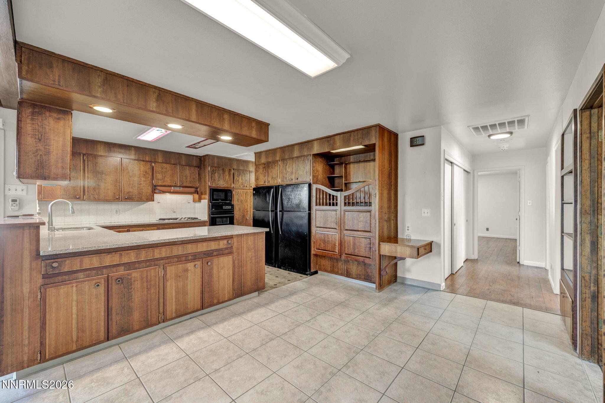 3325 East Hidden Valley Drive Reno, NV 89502 - Photo 12 of 42 110-web-or-mls-3325-e-hidden-valley-dr