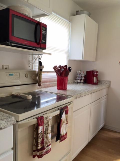 206 Edgevale Road Columbus, OH 43209 - Photo 26 of 33 Kitchen has recently been renovated