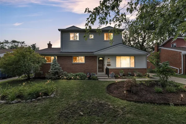 $299,900 | 30431 Avon Court, Westland, MI 48185