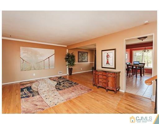 1143 Huron Road North Brunswick, NJ 08902 - Photo 14 of 25 Gallery Image 14