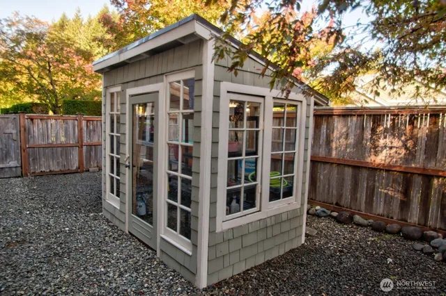 $779,500 | 3820 Kingsbury Lane Southeast, Olympia, WA 98501